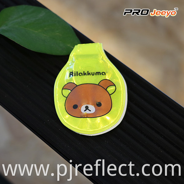 Reflective Fluo Yellow Bear Led Light Magnetic ClipCJ-PVC008